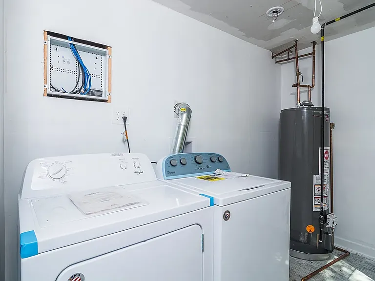 336 E Russell St #2 — Photo 6