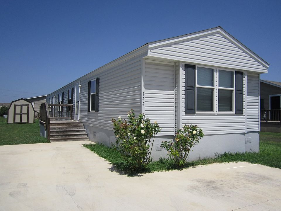 1st image of 144 Coral Ln