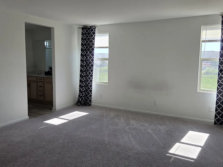 4576 Eagle Ave — Photo 26