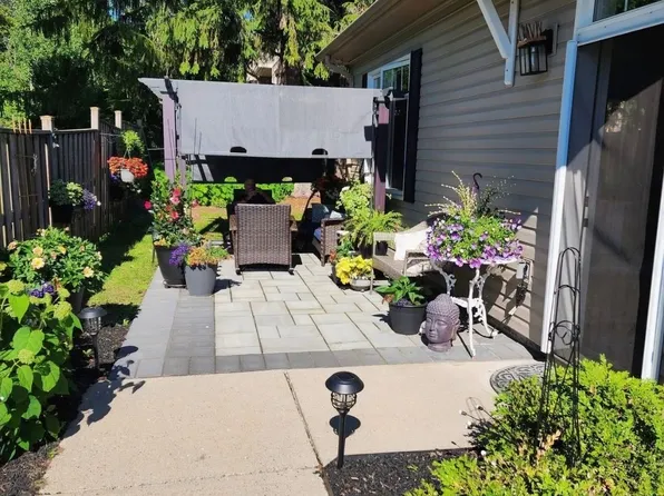 774 Ontario St #4, Cobourg, ON K9A 3C5
