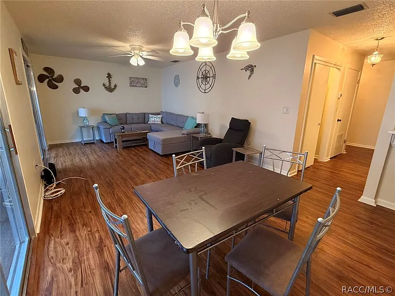 2400 Forest Dr #260 — Photo 3