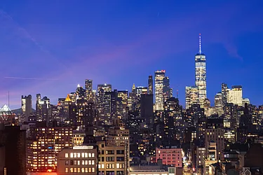 45 East 22nd Street, #33B