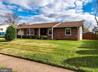 1604 N Brunswick St, Sterling, VA 20164