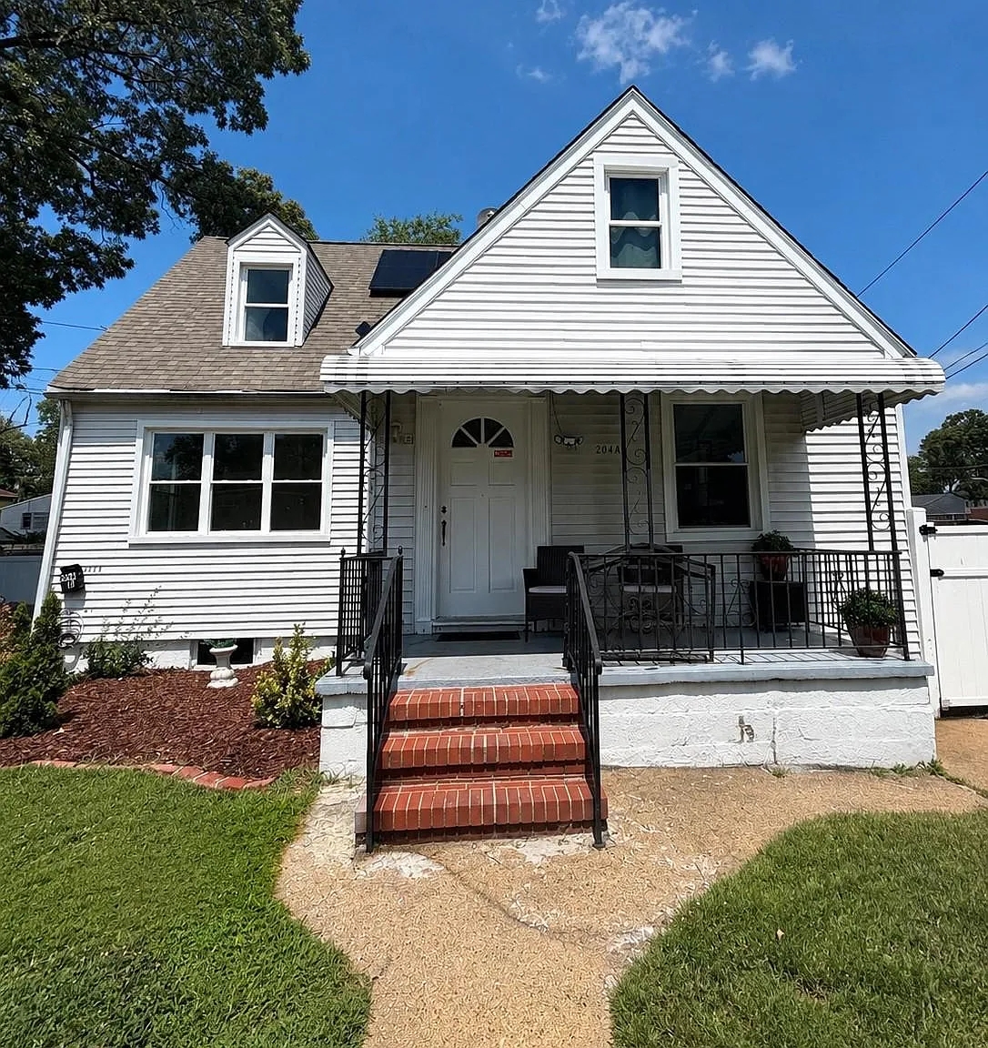5 bed, 2610 sqft, $2,950 — Photo 1