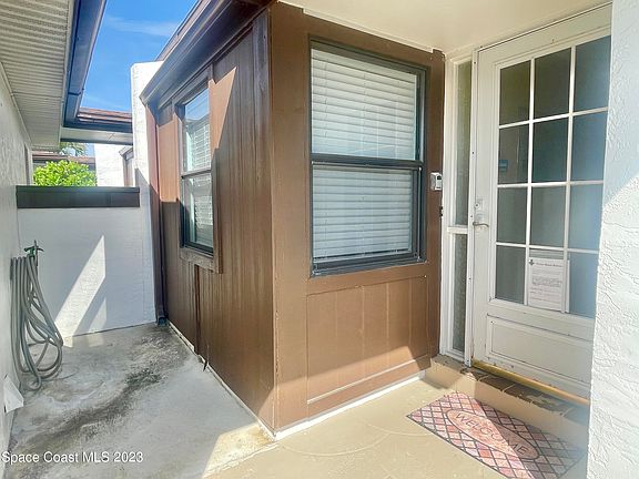 5th image of 270 Queens Ct #270