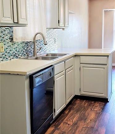 5th image of 211 Juniper Dr