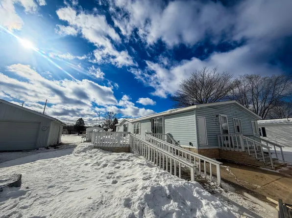 185 Elm Ct, Muskegon, MI 49445