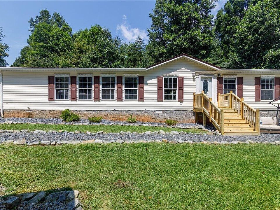 1st image of 685 Scenic River Dr