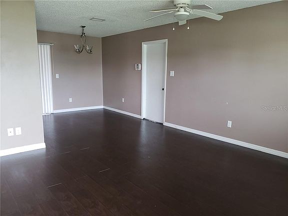 2nd image of 2413 Albury Ave