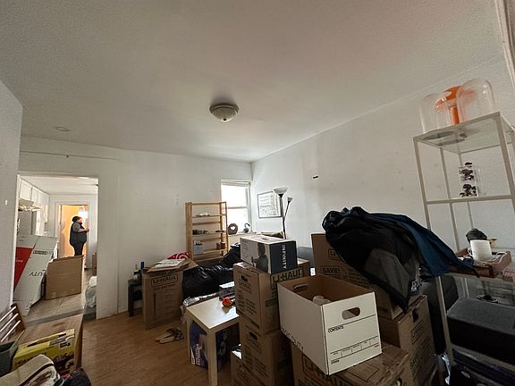 4th image of 1152 E Passyunk Ave Floor 3
