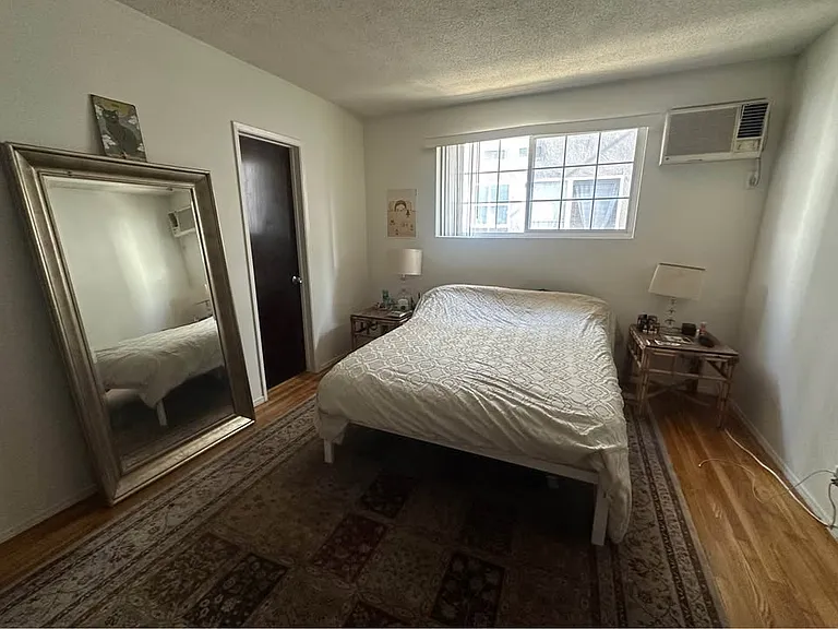152 S Hayworth Ave #8 — Photo 7
