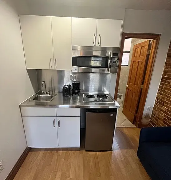 143 E 30th St #401 — Photo 6