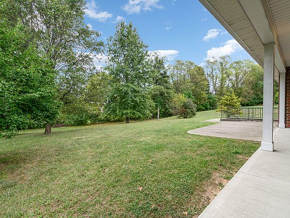 4th image of 10538 War Admiral Dr
