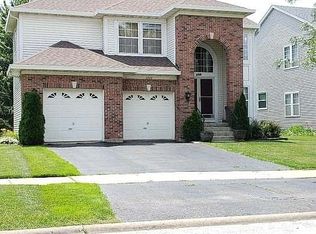 2720 Whitehall Ln, Naperville, IL