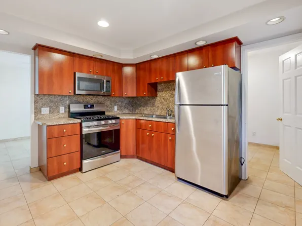 16.5 Bremen St Unit 1, Boston, MA 02128