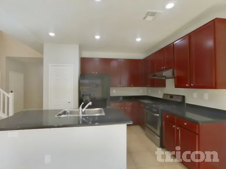 9273 Grassy Weep Ct — Photo 4