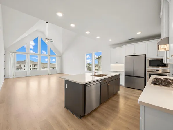 997 Sage Thrasher Cir, Dripping Springs, TX 78620