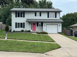 810 Arnold St, Glenwood, IA 51534