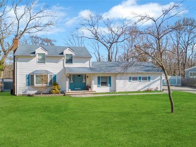 27 Woodhull Road, East Setauket, NY, 11733