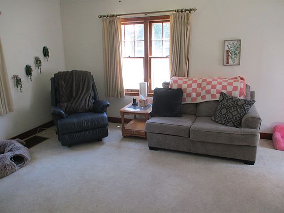 4th image of 2405 6th St