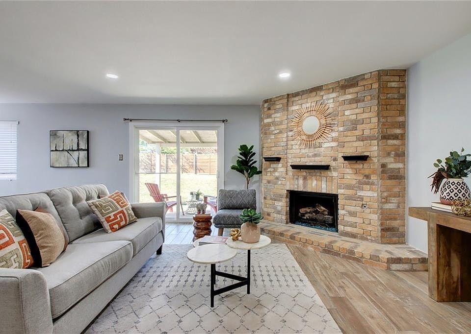 1st image of 11624 Parkfield Dr