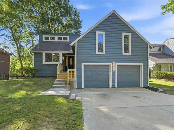 1809 NE Gatewood Dr, Lees Summit, MO 64086