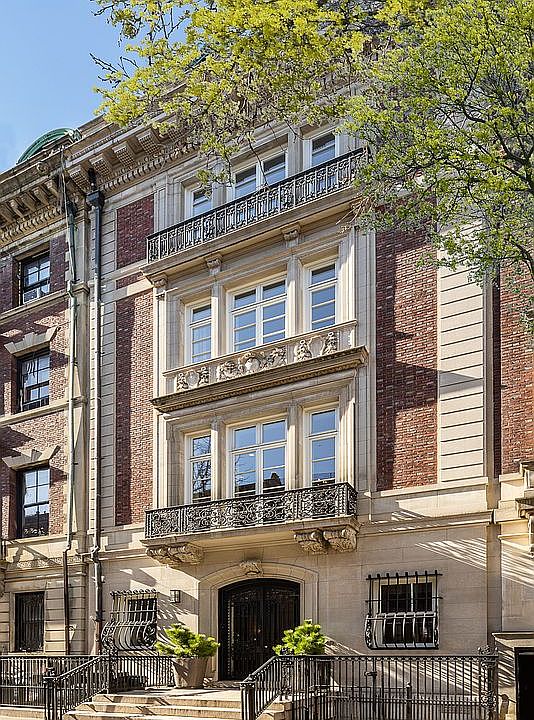 1st image of 40 W 74th St APT 1