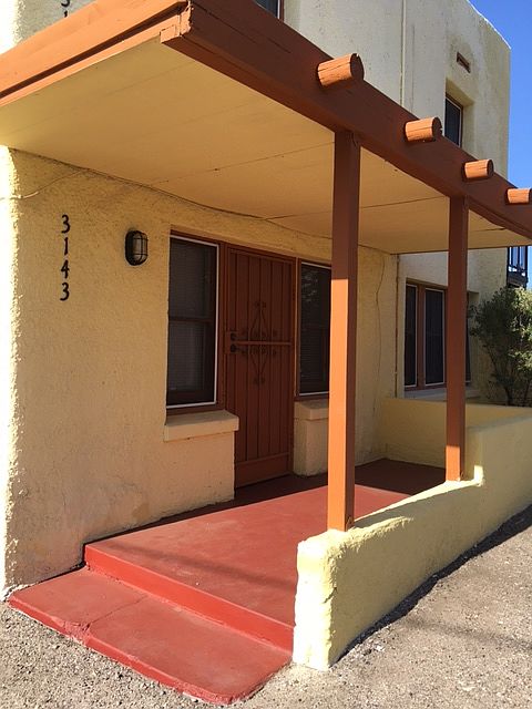 3143 E. Fairmount Entrance