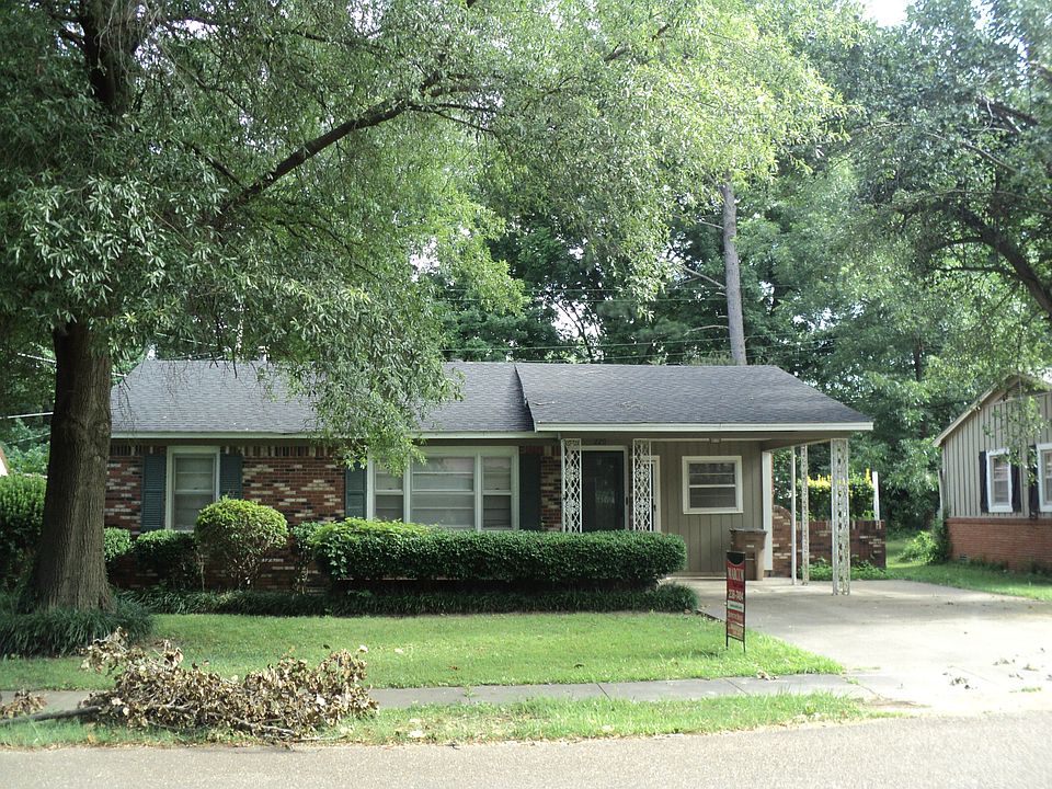 2nd image of 220 Nathan Dr E