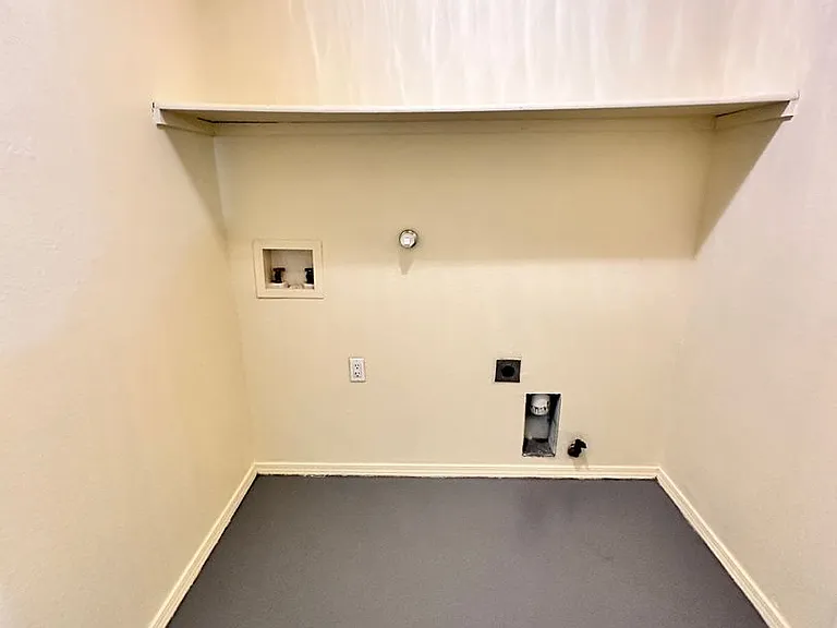 559 Sky Tower St SW — Photo 16