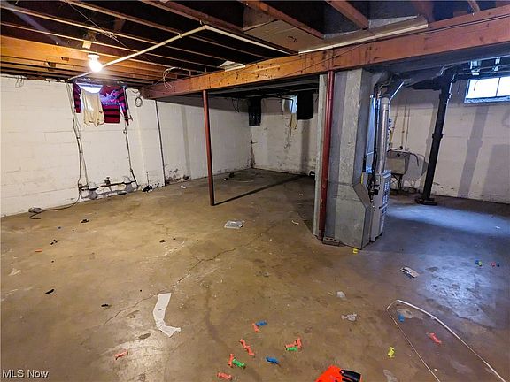 2nd image of 1296 & 1298 S Hawkins Ave