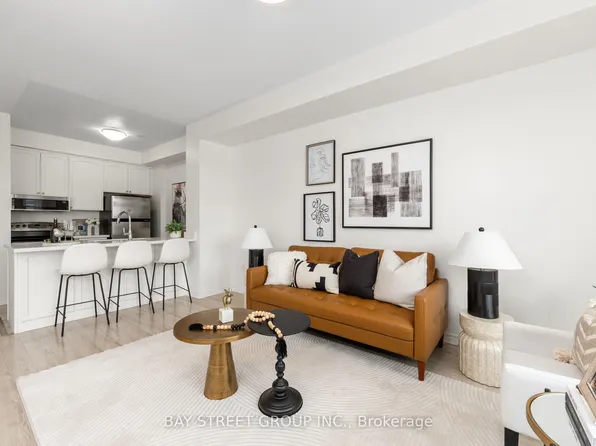 2564 Grand Oak Trl, Oakville, ON L6M 0S4