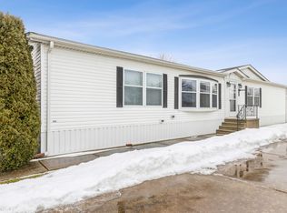 99 Petunia Cir, Matteson, IL 60443