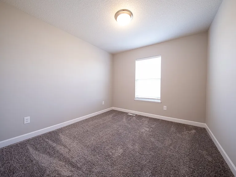 7368 183rd St W — Photo 21