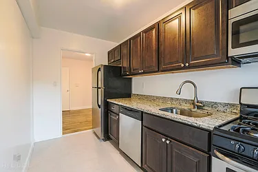 Rented by Hillel Realty Group