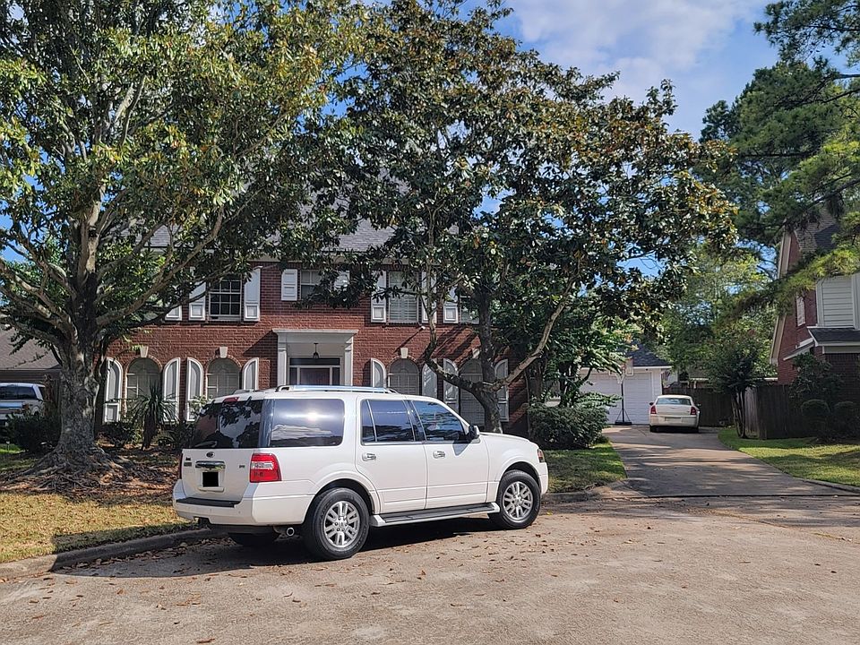 1st image of 18015 Brookings Dr