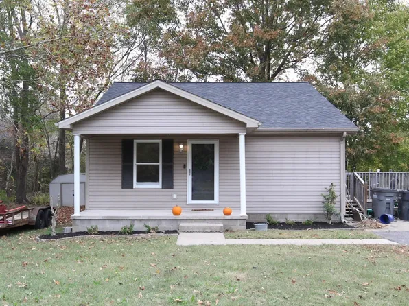 5840 Majestic Oak Dr, Paducah, KY 42003