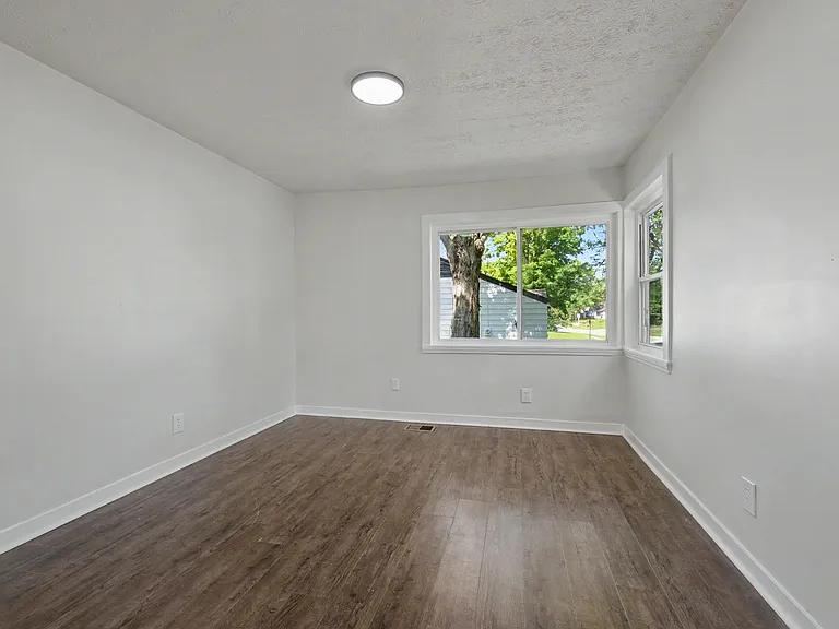 4460 Curundu Ave — Photo 10