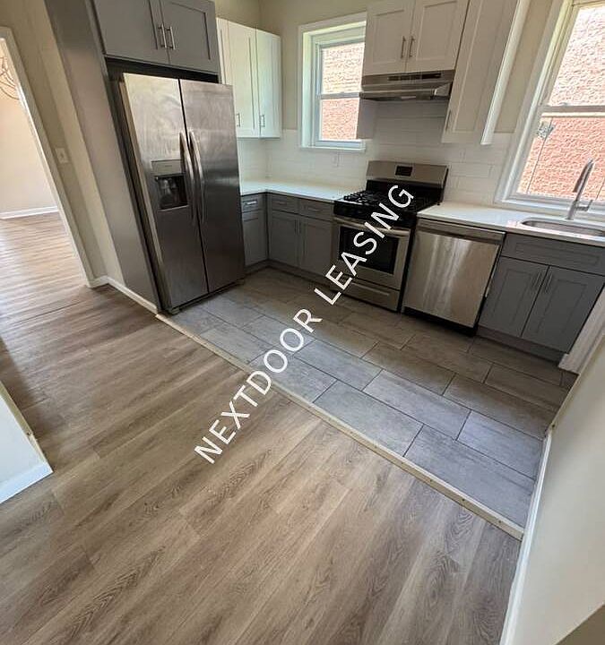 1st image of 17 Earl St #2M