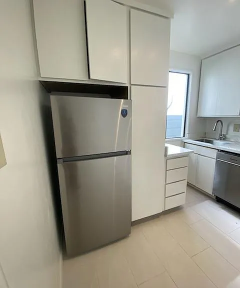 2560 Hyde St #3 — Photo 9