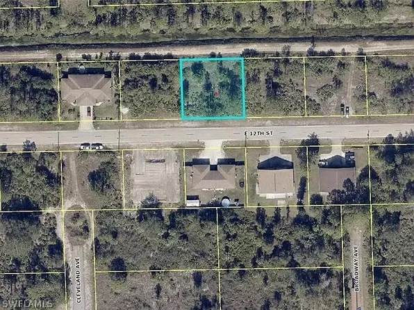 1521-1523 E 12th St, Lehigh Acres, FL 33972