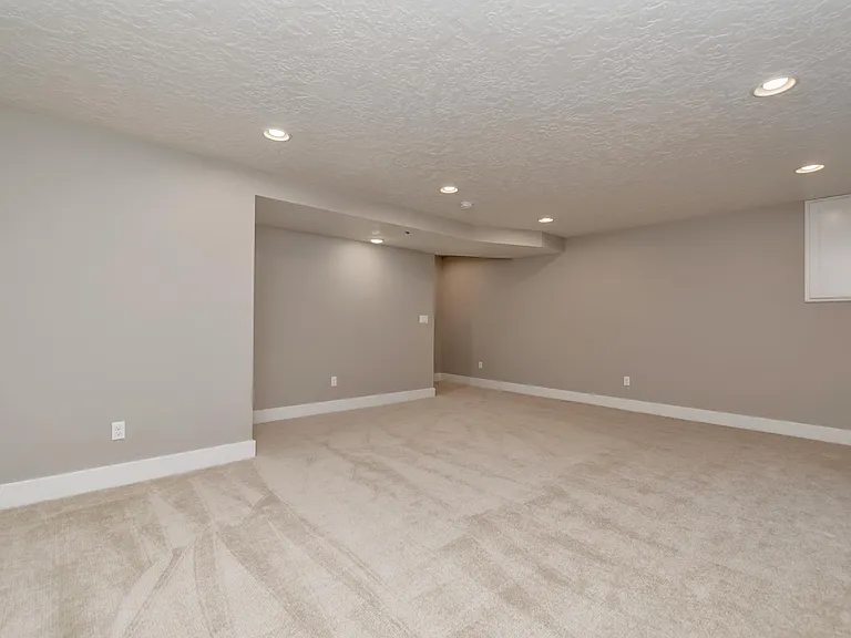 3109 W Neff St — Photo 17
