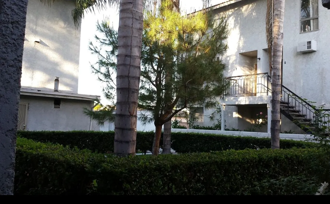 2 bed, 1075 sqft, $2,250 — Photo 1