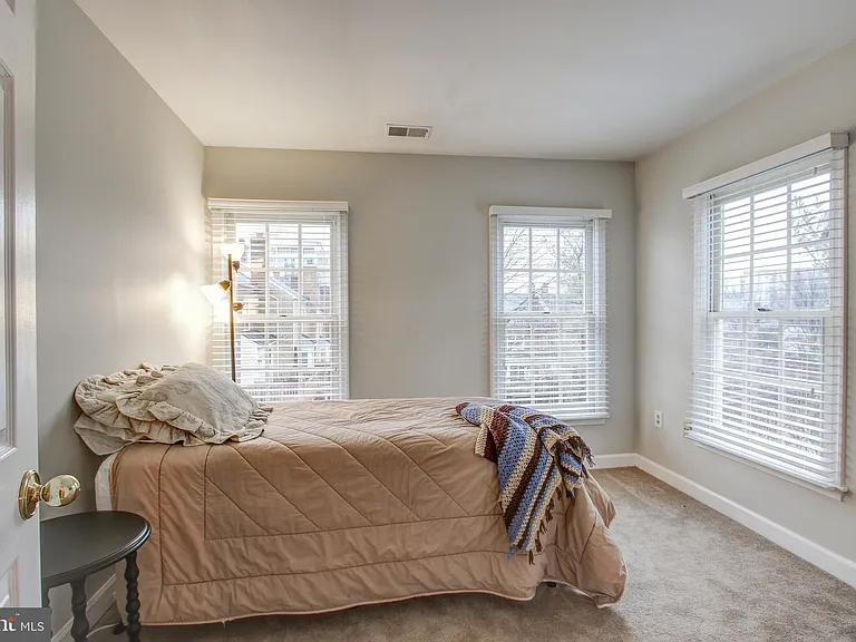 9700 Whitley Park Pl #Townhouse 19 — Photo 25