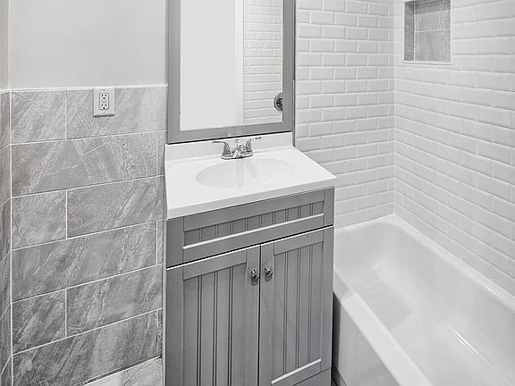 4th image of 6112 Monroe Pl #2