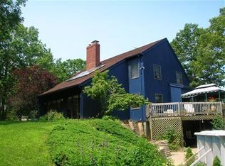 6 Hillside Rd, Forestdale, MA 02644