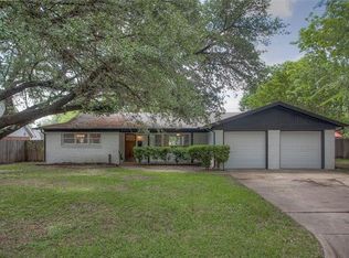 6949 Valhalla Rd, Fort Worth, TX 76116