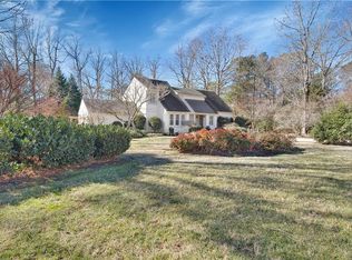 1201 N Inlynnview Rd, Virginia Beach, VA 23454