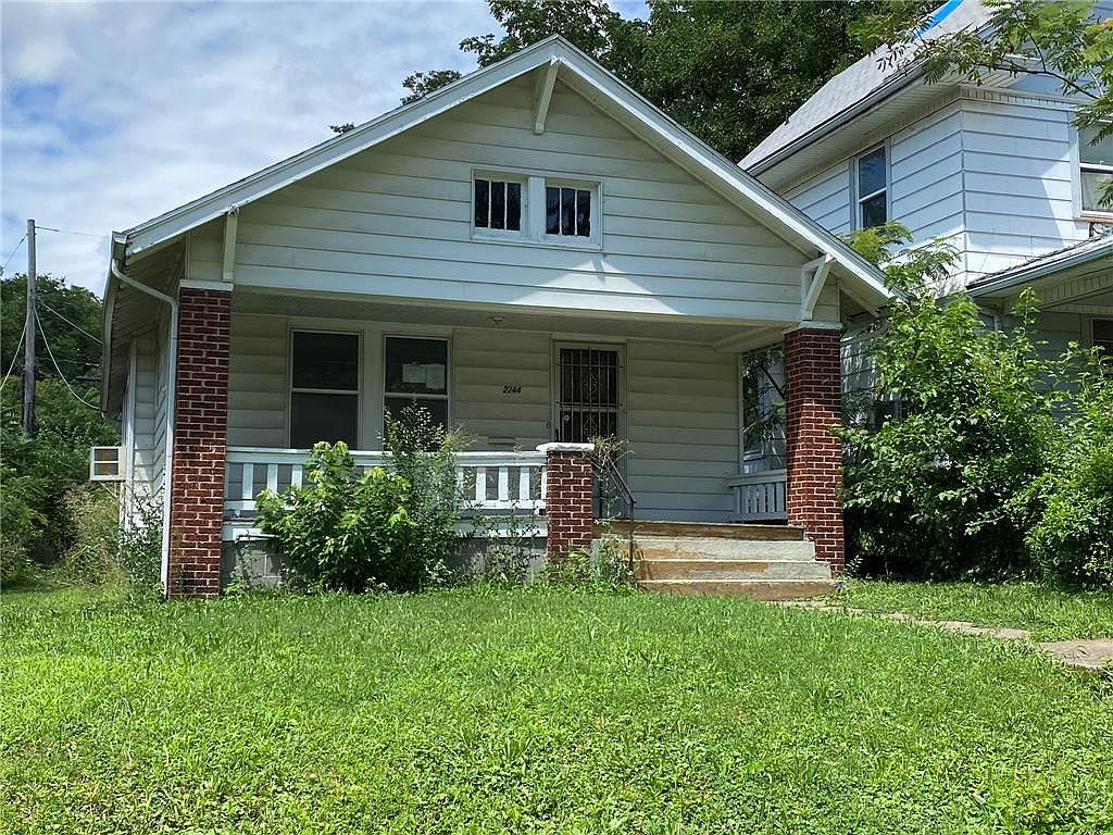 2744 Bales Ave, Kansas City, MO 64128 | Zillow