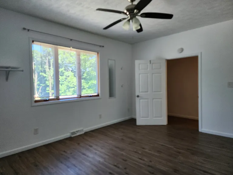 412 Patterson Ave — Photo 12